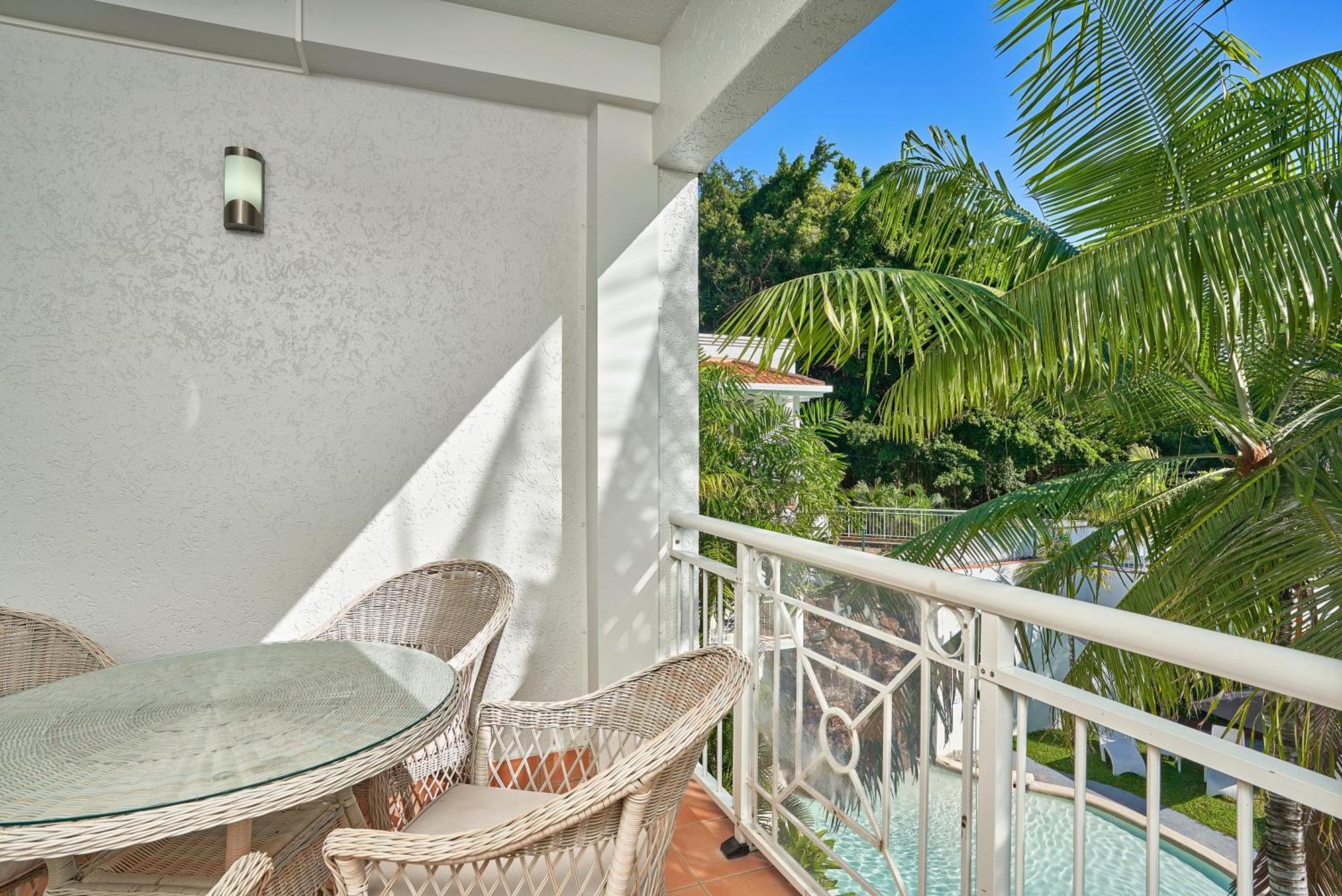 Alassio Beachfront Apartments Palm Cove Bilik gambar